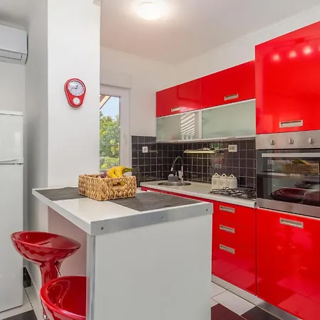 In With House Sea View Risika