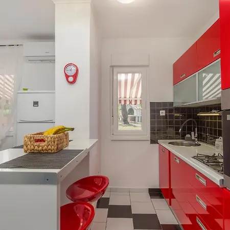 In With House Sea View * Risika