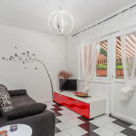 In With House Sea View * Risika