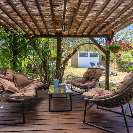 Holiday home In With House Sea View