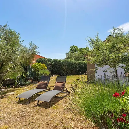 In With House Sea View *