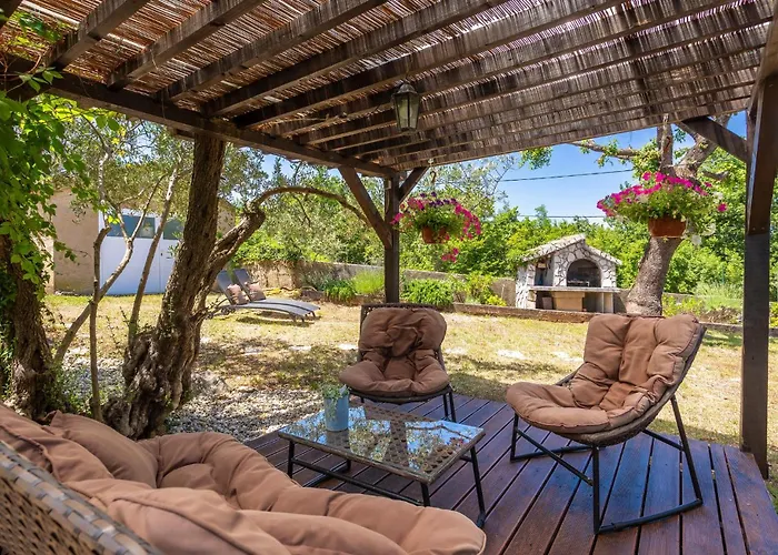 In With House Sea View リスィカ