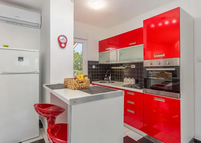 In With House Sea View リスィカ